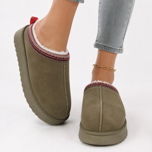 Women's Warm Lined Closed-Toe Platform Slip-On Winter Slippers