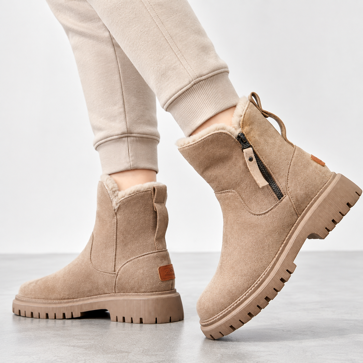 Women's Faux Fur Lined Chunky Sole Side Zip Winter Ankle Boots