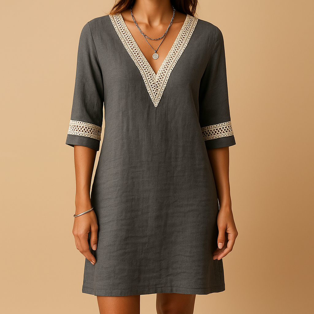 Summer V-neck dress for women with lace details and three-quarter sleeves, perfect for beach days and casual summer outings.